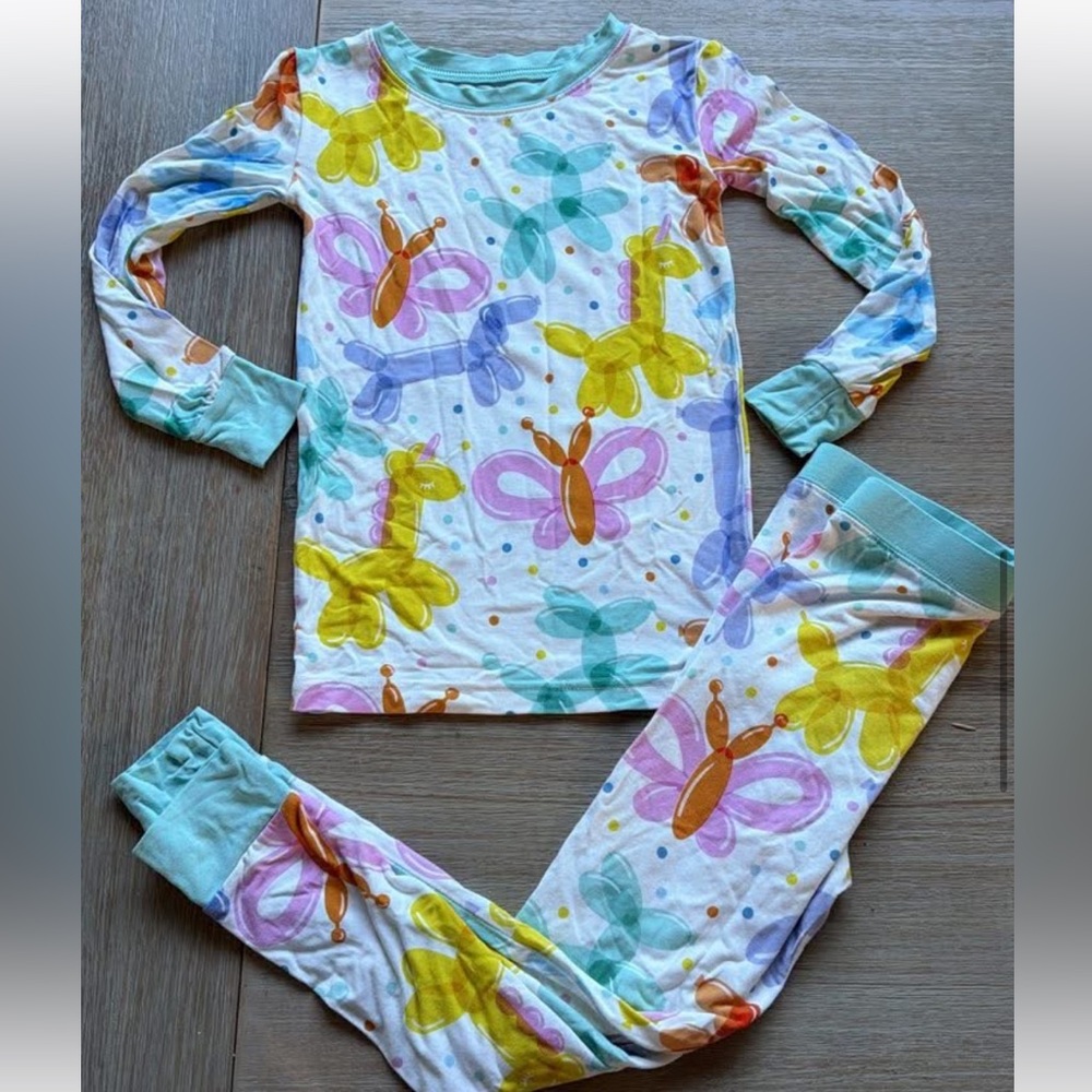 Like new Little Sleepies longsleeve pajamas, size 4t